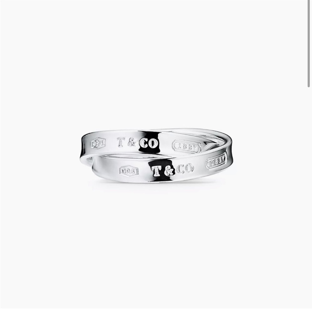 Tiffany & Co interlocking ring size 6.5